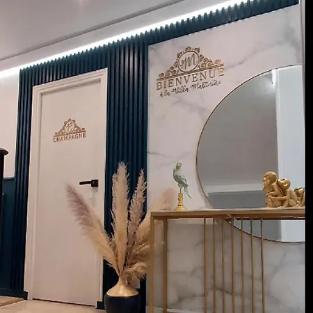 La Martiniere *